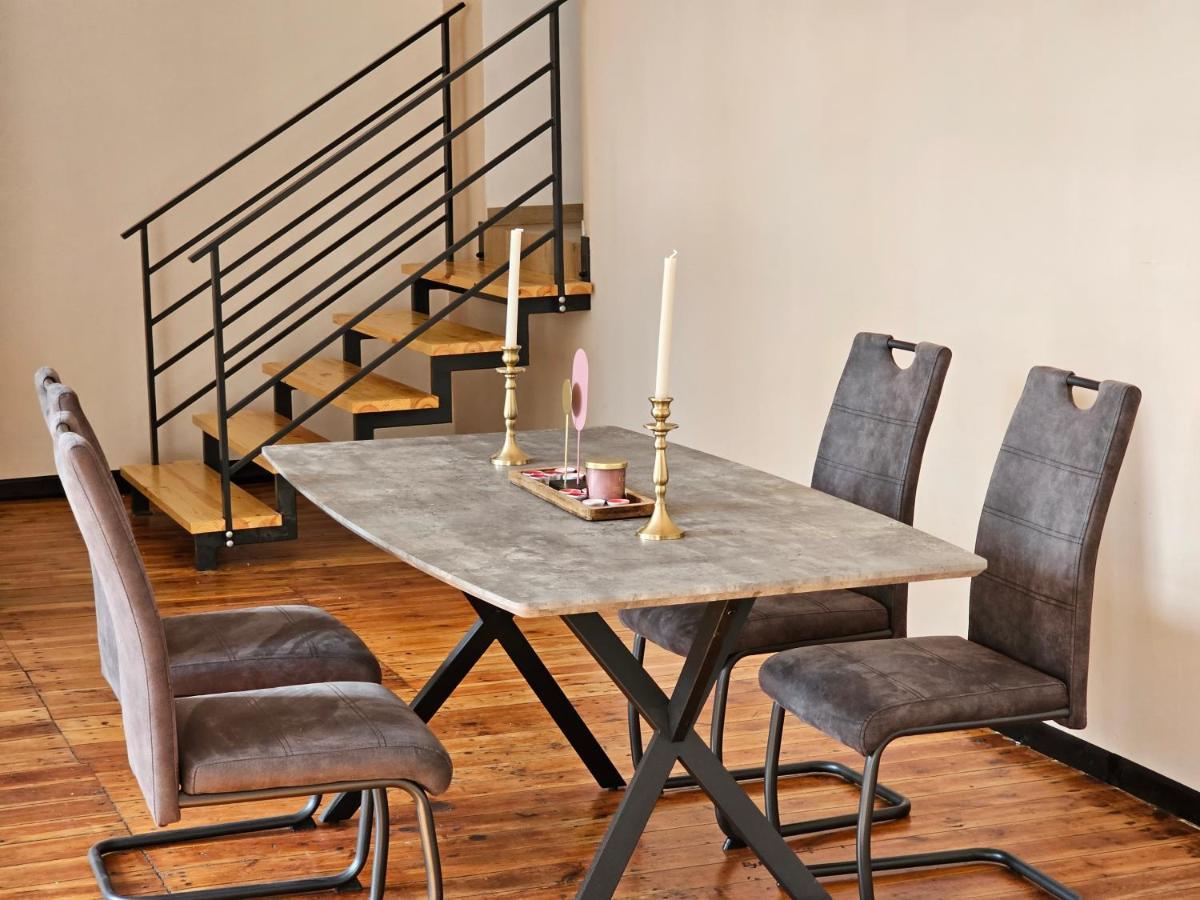 Alte Schule Apartment Zarska Ngoại thất bức ảnh