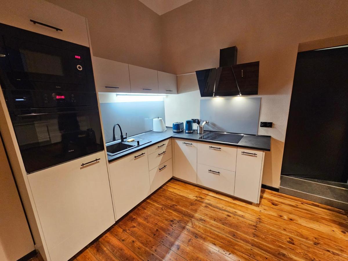 Alte Schule Apartment Zarska Ngoại thất bức ảnh