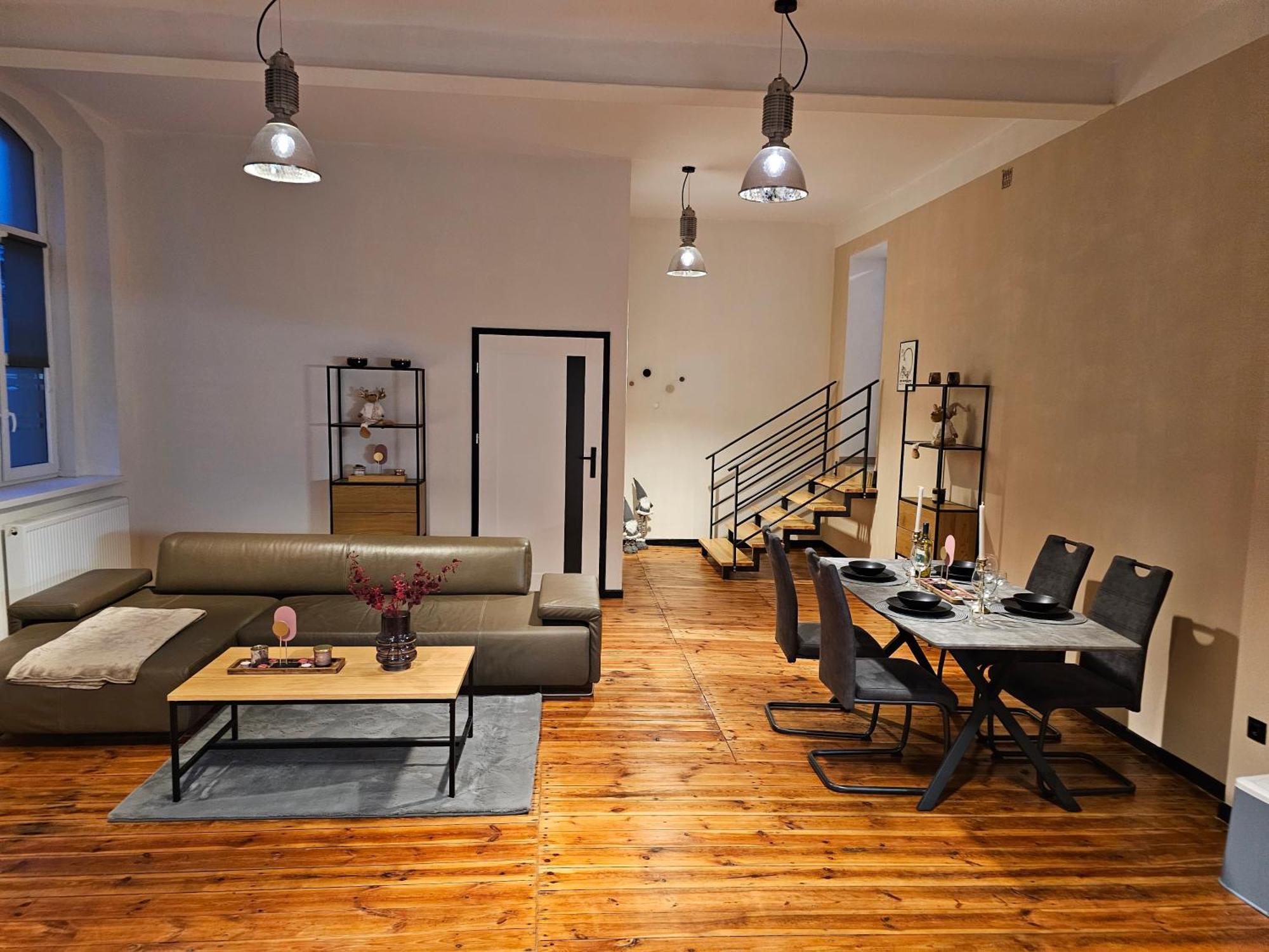 Alte Schule Apartment Zarska Ngoại thất bức ảnh